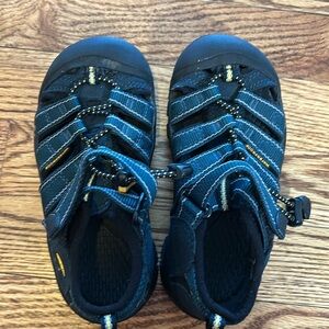 GUC Keen kid’s sandals, size 12
